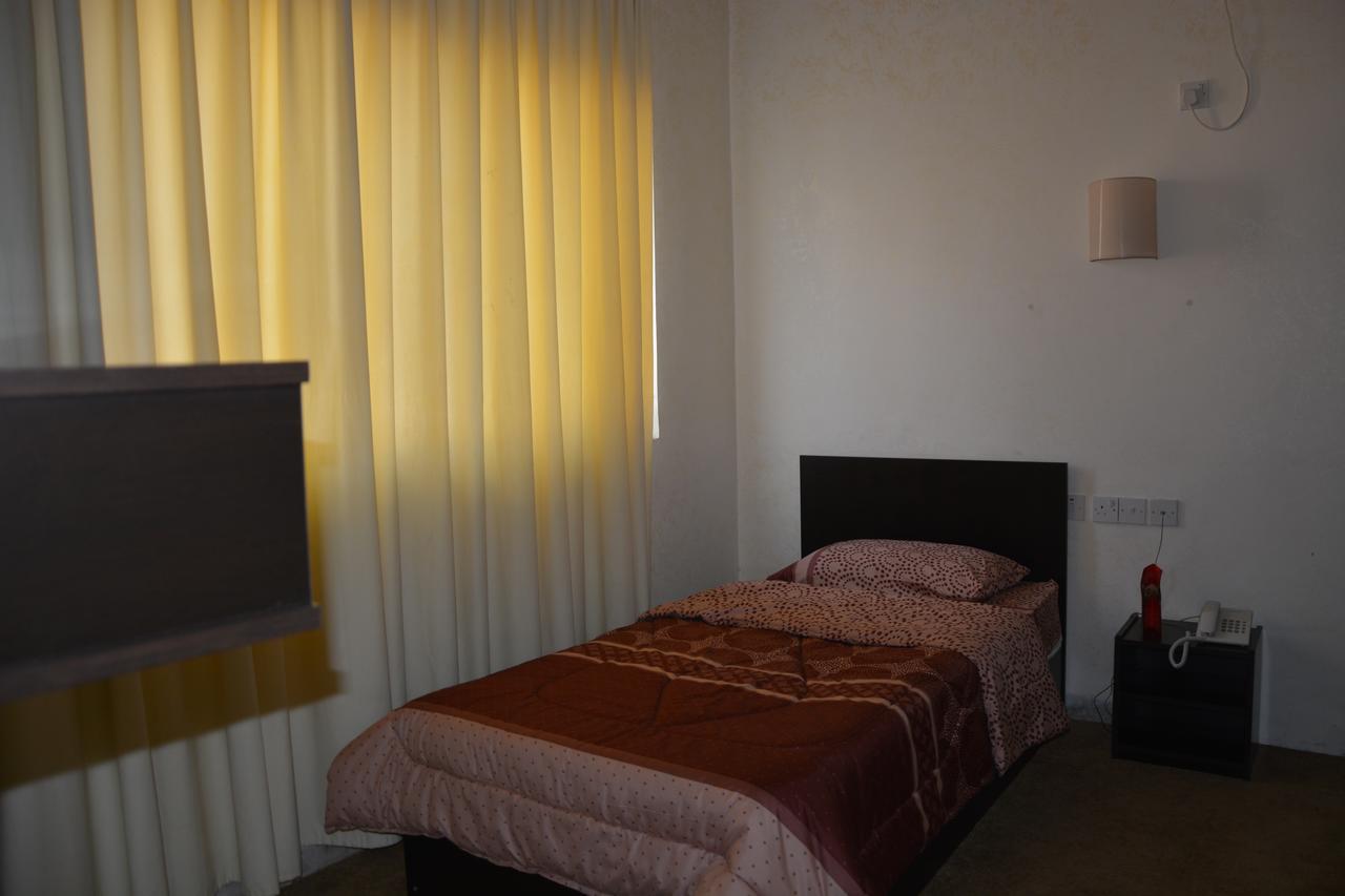 Teeba Palace Hotel Suites Amman Luaran gambar
