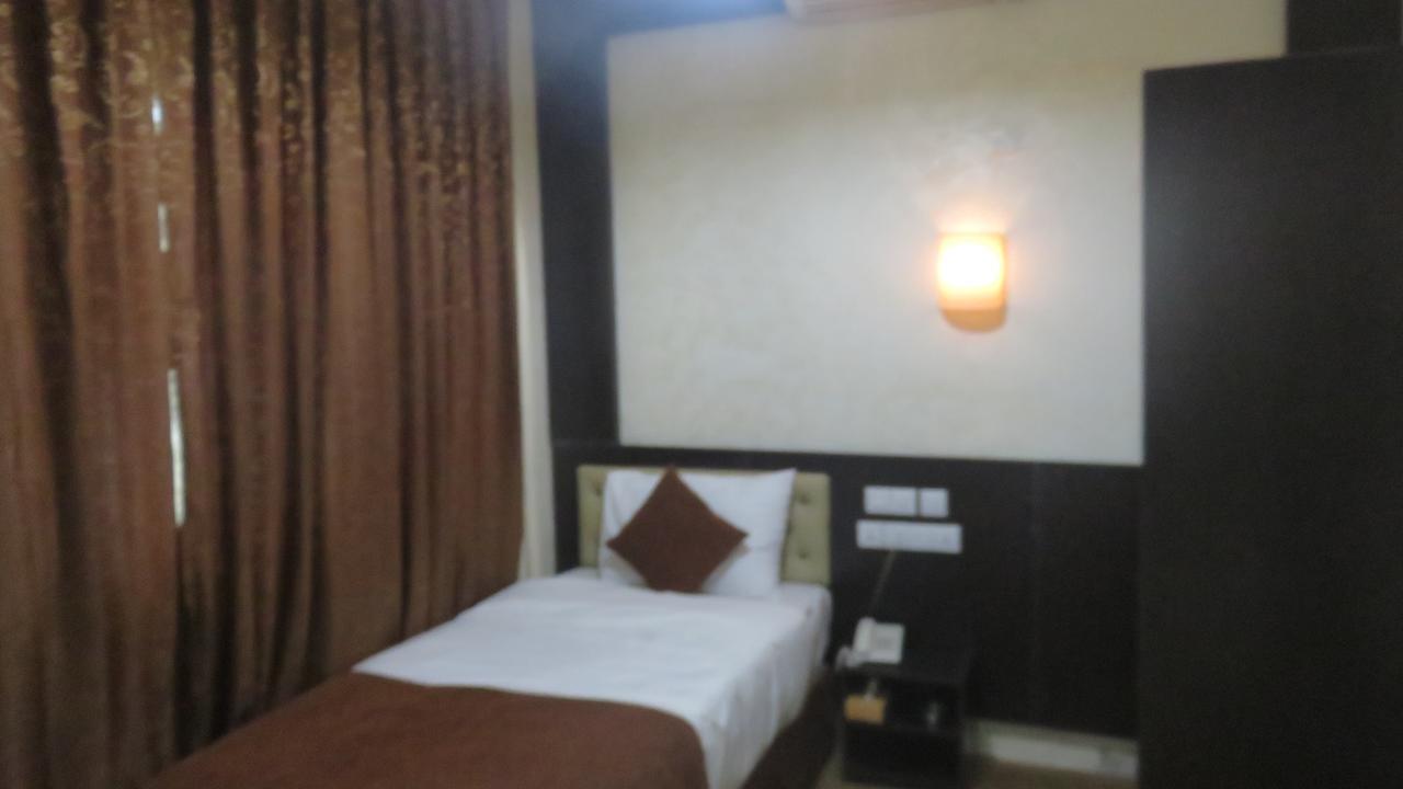 Teeba Palace Hotel Suites Amman Luaran gambar